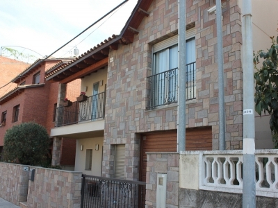 VIVIENDA UNIFAMILIAR