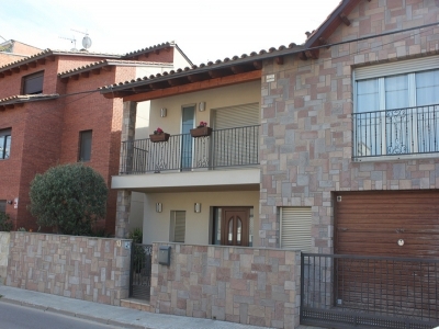 VIVIENDA UNIFAMILIAR