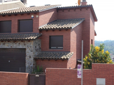 VIVIENDA UNIFAMILIAR