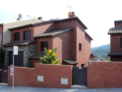 VIVIENDA UNIFAMILIAR